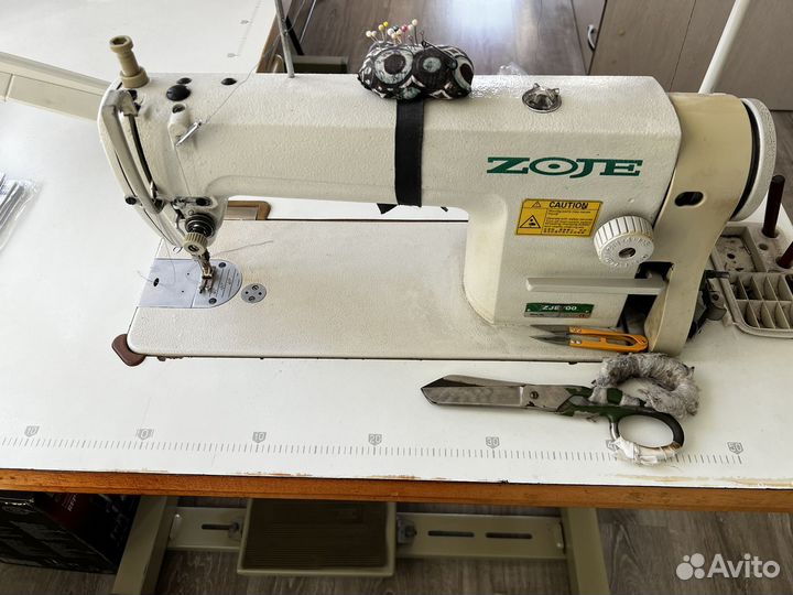 Швейная машина zoje