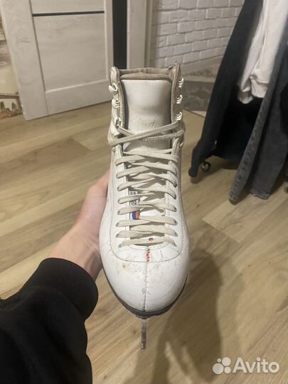 Коньки фигурные graf etude 37