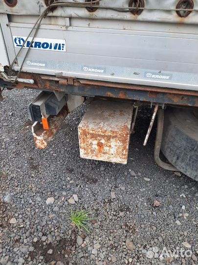 Полуприцеп шторно-бортовой Krone SD, 2012