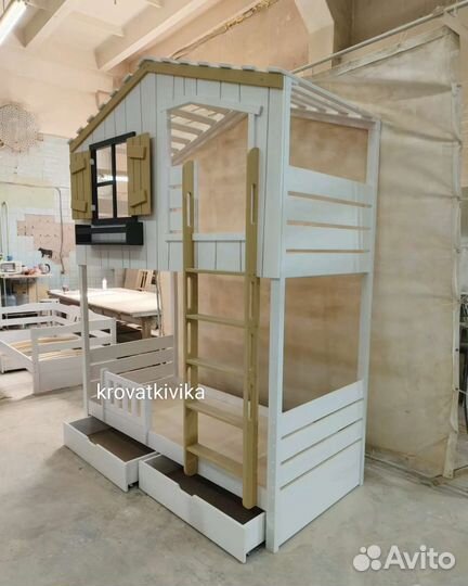 Двухярусная Эко кровать домик из массива