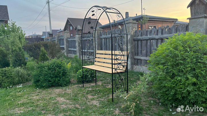 Арка садовая кованая