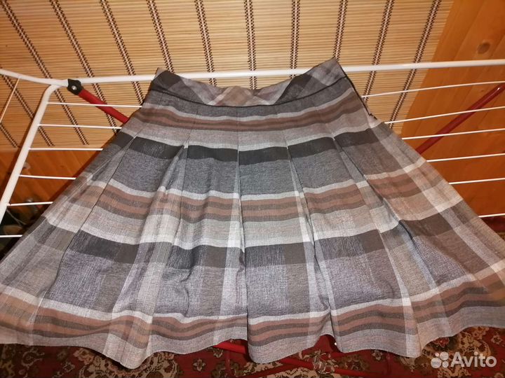 Отдам Вещи женские примерно 48-50