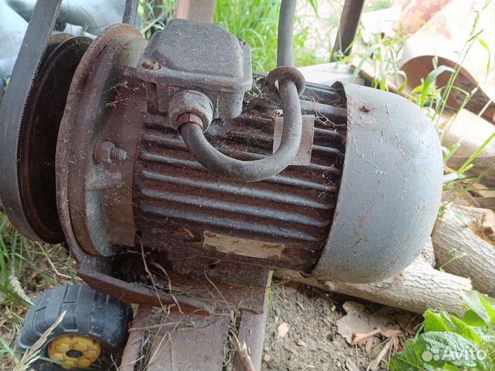 Станок самодельный 380в, можно отдел двига или вал