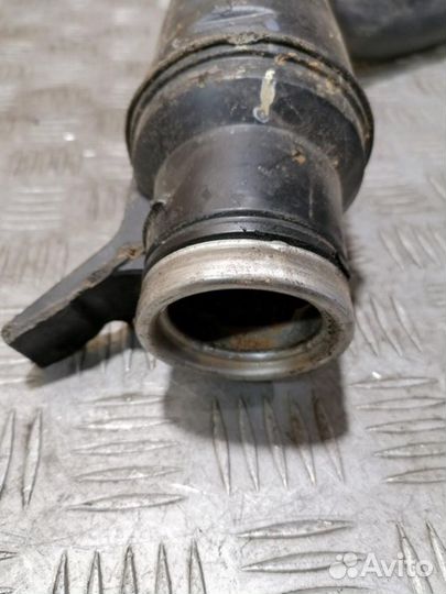 Горловина топливного бака Volkswagen Amarok 2010+