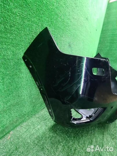 Бампер передний Toyota Land Cruiser