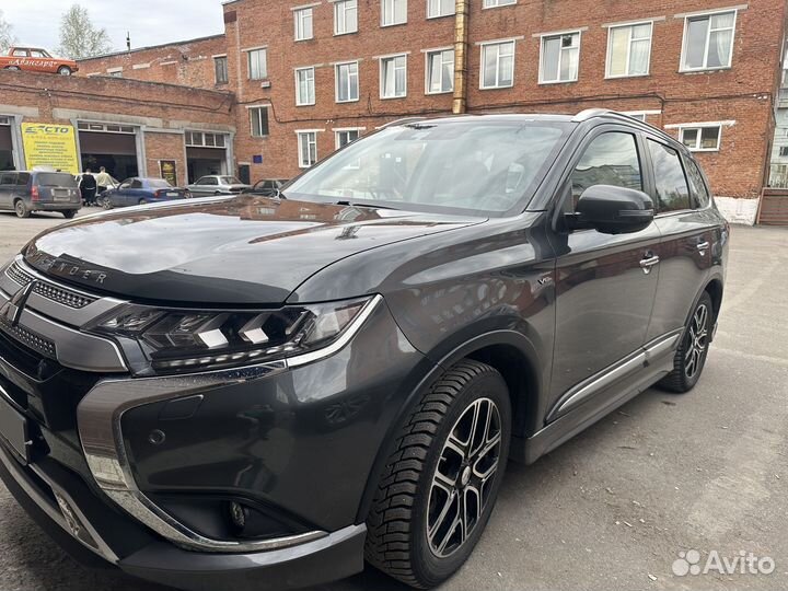 Mitsubishi Outlander 3.0 AT, 2019, 26 300 км