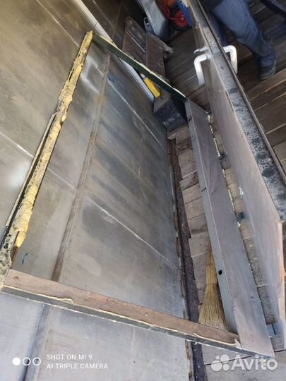 Дверь металлическая тамбурная бу