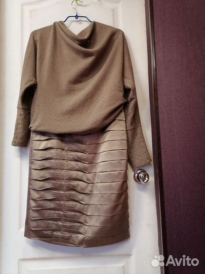 Костюм двойка с юбкой женский 44