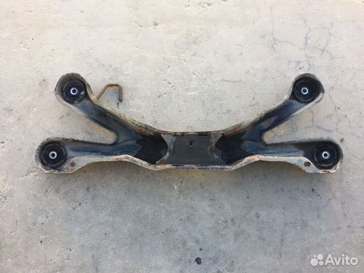 Подрамник задний Saab 9-5