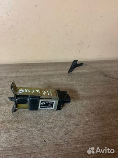 Активатор замка крышки бензобака Nexia 1995