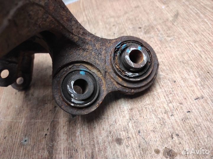 Кулак поворотный задний левый Hyundai Sonata VI