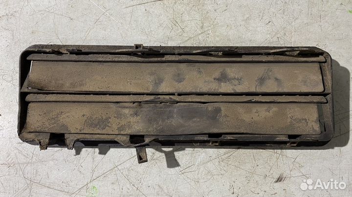 Решетка вентиляции кузова BMW 5 series E34