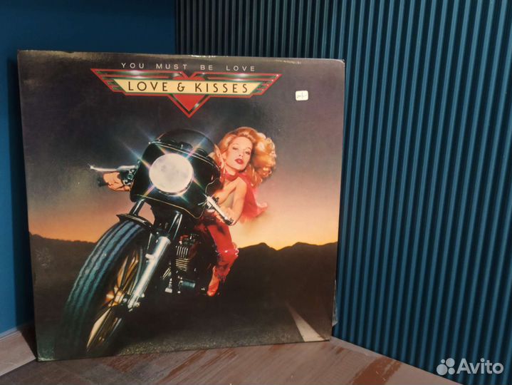 Пластинка Love & Kisses–You Must Be Love1979г