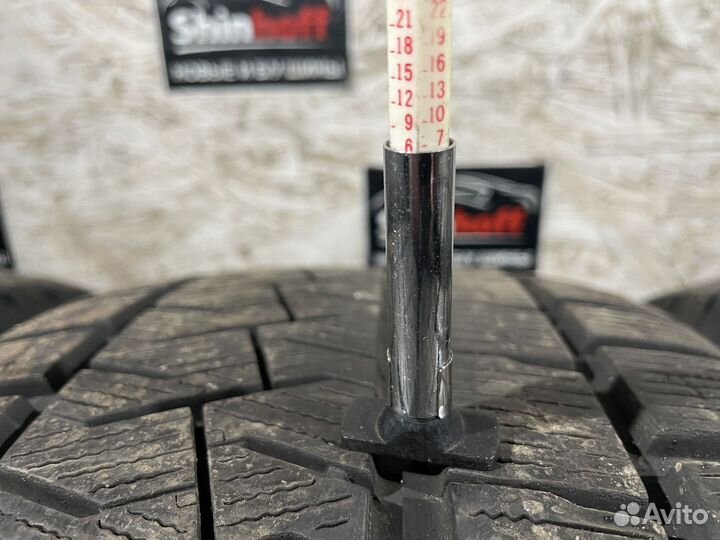 Pirelli Ice Asimmetrico Plus 215/60 R17 96Q