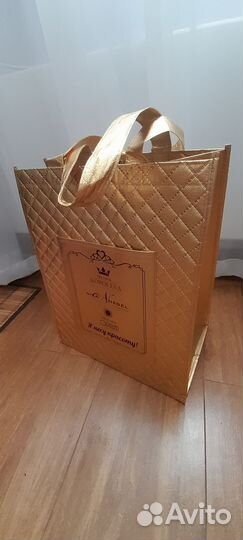 Пакет подарочный золотистый