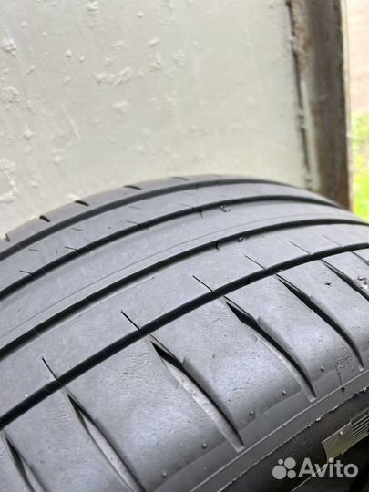 Michelin Pilot Sport 4 205/55 R16