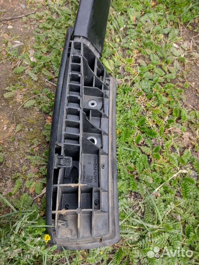 Рейлинг левый на Рено Дастер 1 рестайлинг