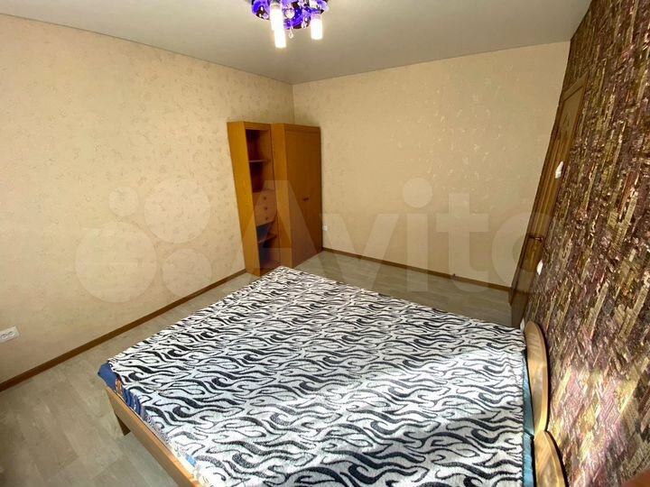 2-к. квартира, 65 м², 2/9 эт.