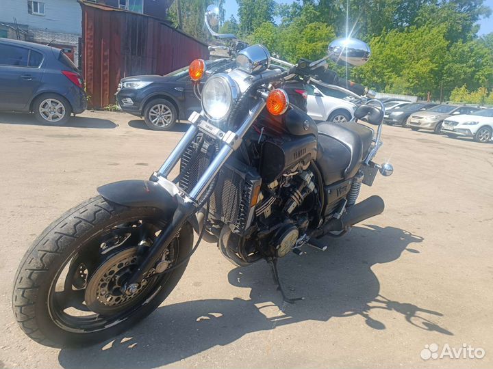 Yamaha v max 1200