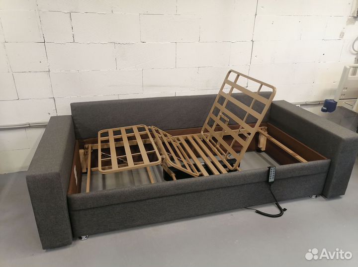 Кровать медицинская