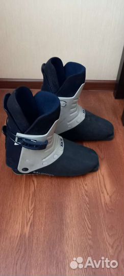 Горнолыжные ботинки