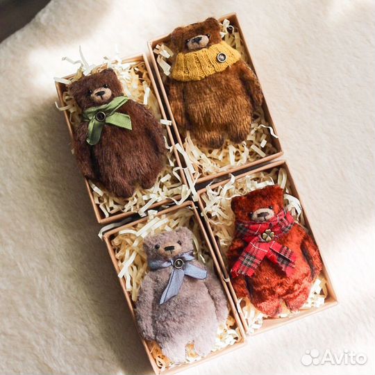 Мишка тедди плюшевый брошка. Ручная работа