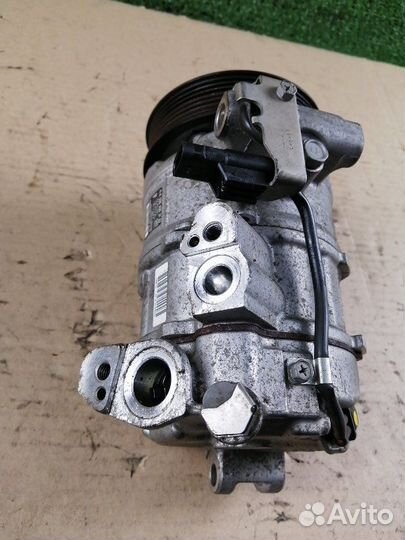 Компрессор кондиционера Mercedes-Benz C-Class W205