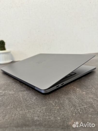 Apple MacBook Pro 13 M1 8/256GB SSD