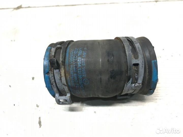 Патрубок системы охлаждения Mercedes Sprinter W906