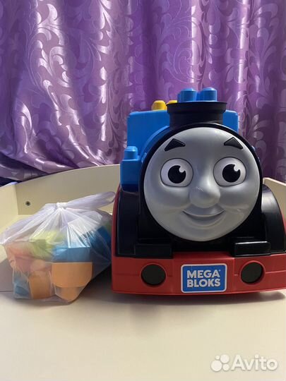 Mega bloks Томас большой паровоз и большой куб