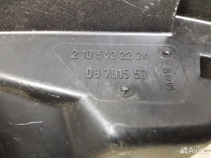 Корпус блока предохранителей Mercedes W210