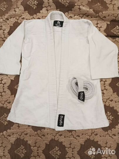 Кимоно для дзюдо, тхэквондо, шлем, перчатки