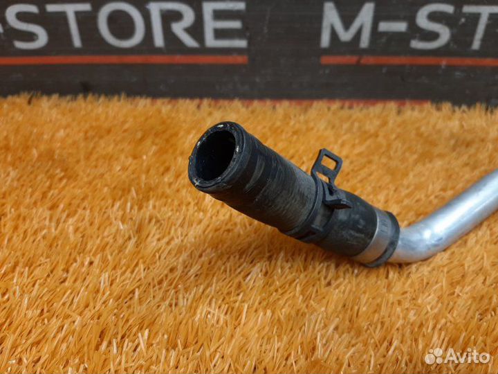 Патрубок системы охлаждения Mercedes-Benz C-Class