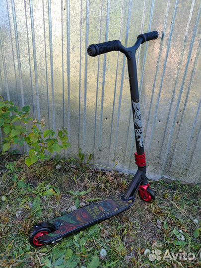 Трюковой самокат