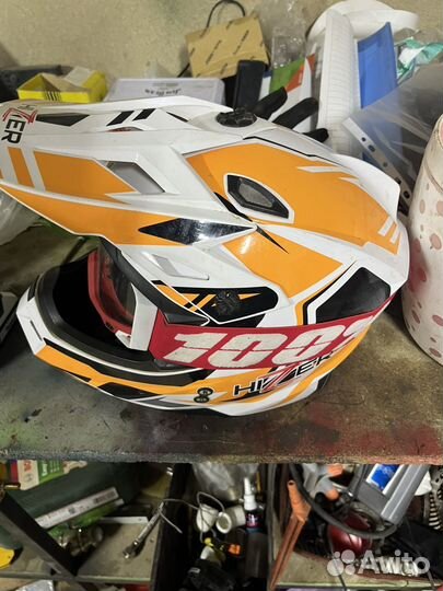 Мотокроссовый шлем
