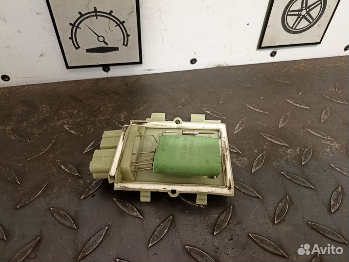 Резистор отопителя для VW Passat B3