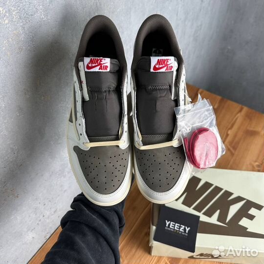 Travis Scott х Air Jordan 1 Low “Reverse Mocha”