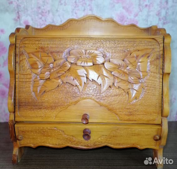 Хлебница деревянная