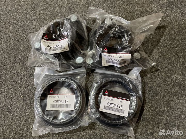 Опора переднего Амортизатора 4060A417