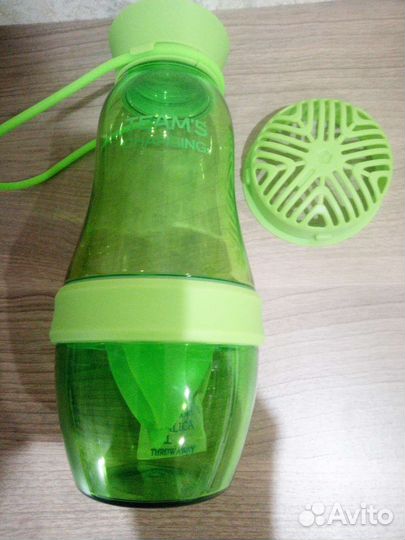 Бутылка-соковыжималка