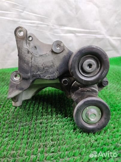 Кронштейн генератора Hyundai Tucson (JM) 2006