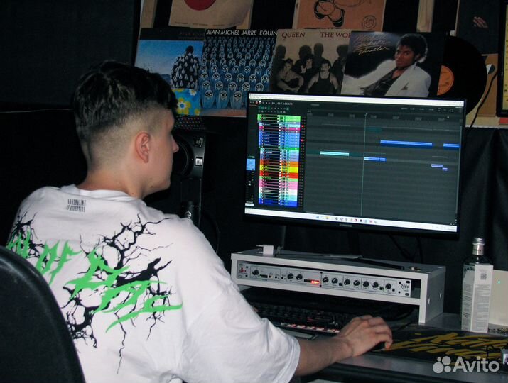 Студия звукозаписи, песни под ключ - Омск