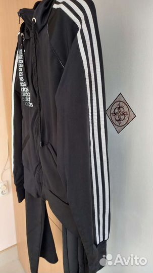 Спортивный костюм женский новый 44 46