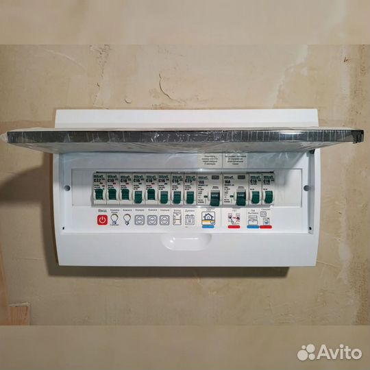 Электрик, услуги мастера Электрика