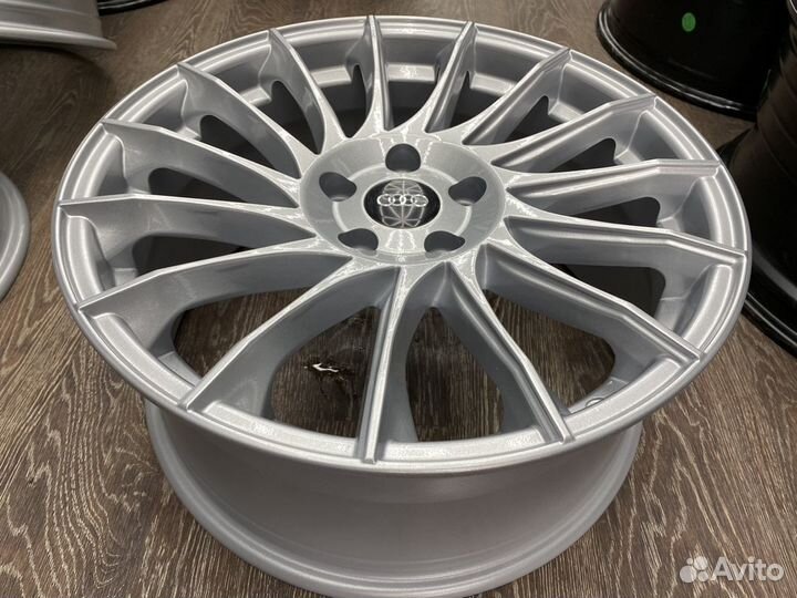Новые диски Audi 18 дюймов 5/112