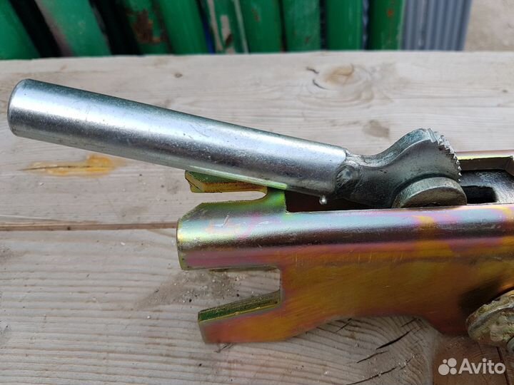 Аренда ключа для пружинного зажима