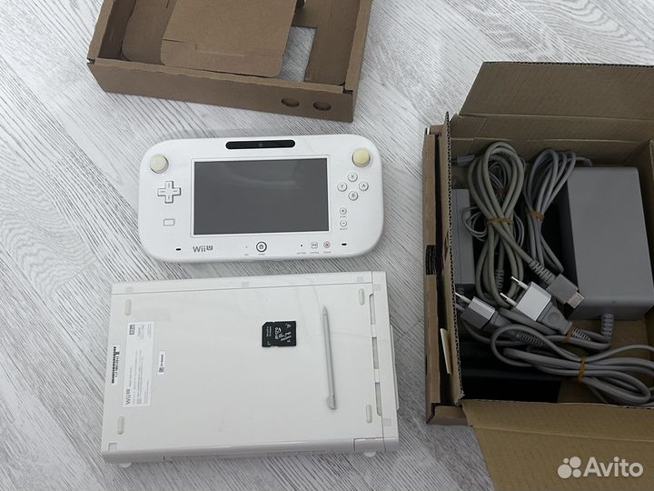 Nintendo Wii U прошитая 32+64Gb в коробке
