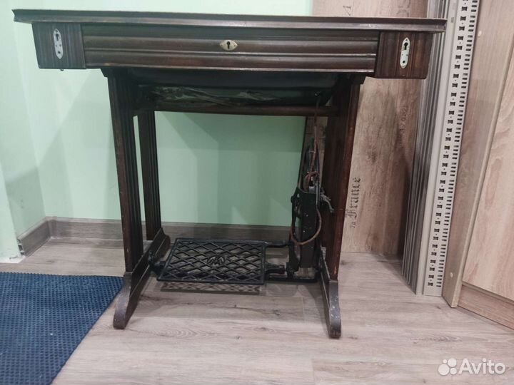 Швейная машина бу