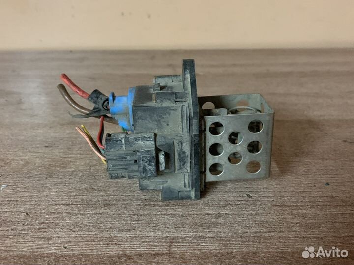 Блок управления вентилятор Citroen-Peugeo 1308CN