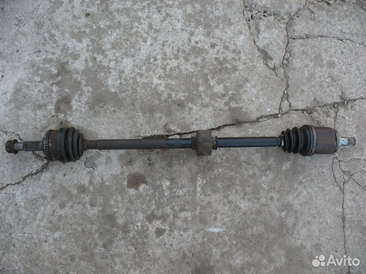 Правая полуось 1.6 МКПП Nissan Primera P12
